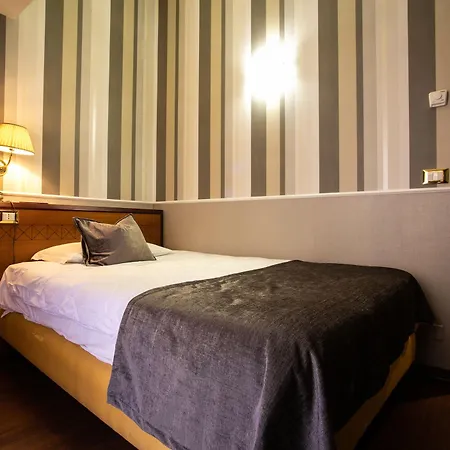 Hotel Astoria 3*
